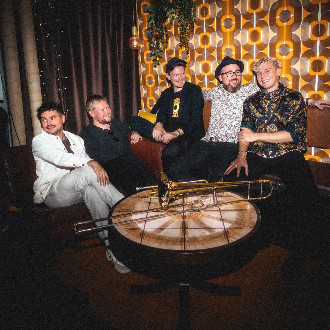 Vooo Ca Ray - Albumrelease: 'Vol. 1' koncert på HeadQuarters i Aarhus